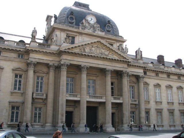 ecolemilitaire.jpg