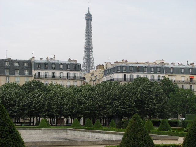 eiffeltowerfromlesinvalides.jpg