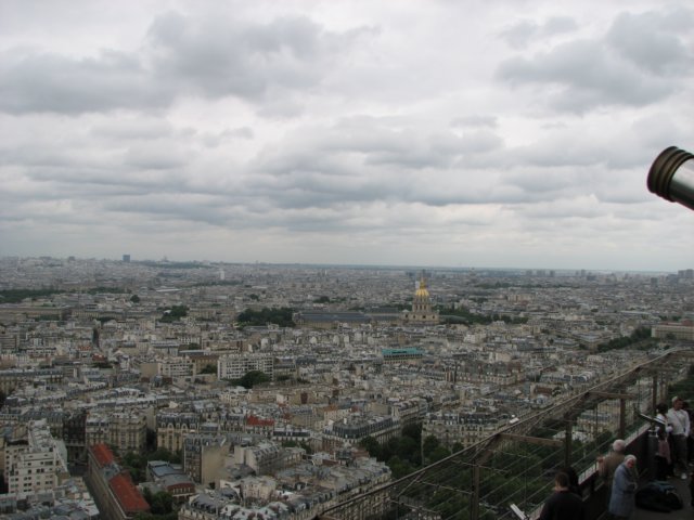 eiffeltowersoutheastview.jpg
