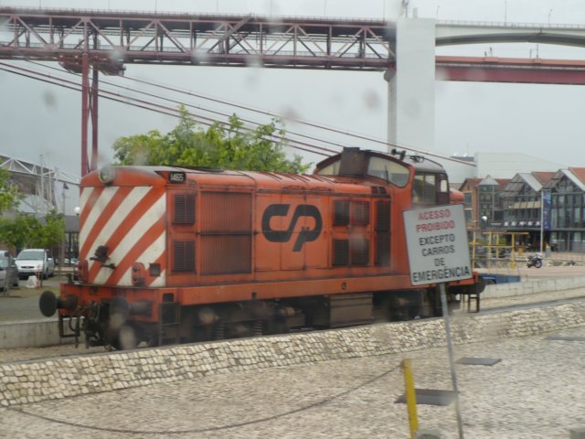 trainengine.jpg